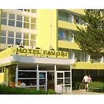 Favorit ホテル 3*