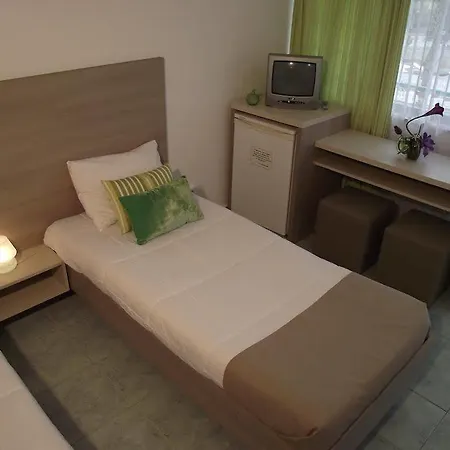 Favorit Hotel
